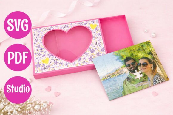 Flat Box With Heart Window 139287978 Creativo Digital