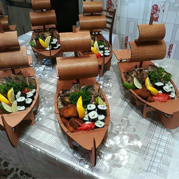 Barco De Sushi Y Comida Creativo Digital