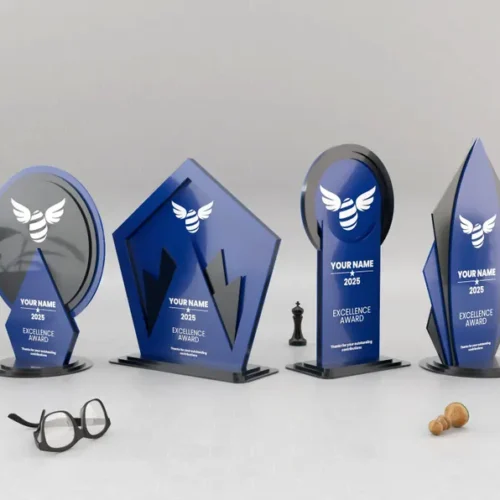 Trofeo De Premio En 4 Formas Creativo Digital